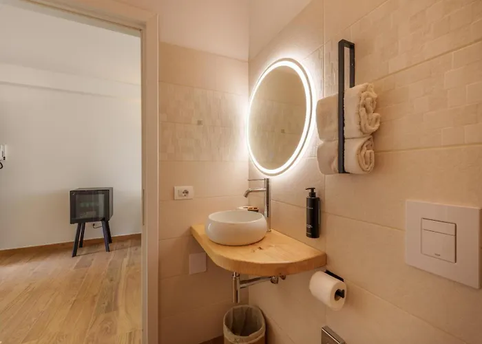 Gasthuis Dome House 4*